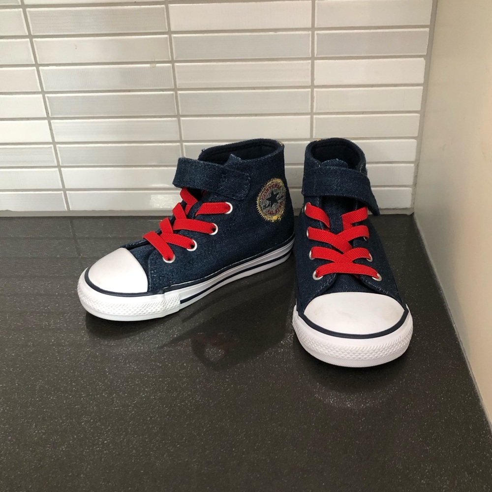EUC Converse Chuck Taylor toddler high tops
